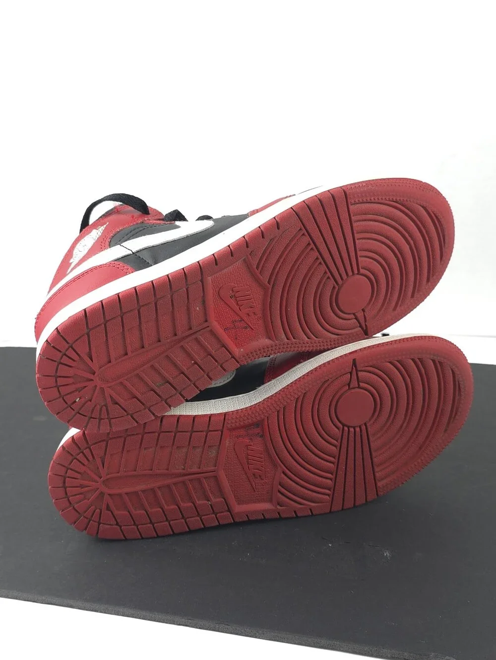 Nike Air Jordan 1 Mid GS Size 4.5Y Gym Red Black White Sneakers DQ8423-061